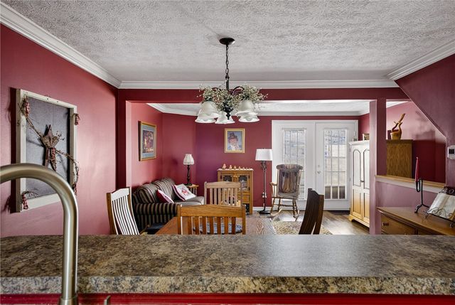 1513 Timberidge Dr, Bethel Park, PA 15102