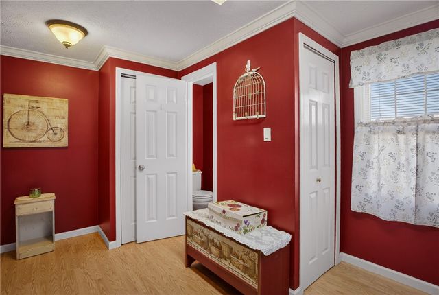 1513 Timberidge Dr, Bethel Park, PA 15102