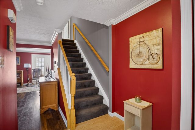 1513 Timberidge Dr, Bethel Park, PA 15102