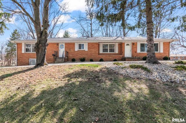 730 W WALNUT Street, Chatham, IL 62629