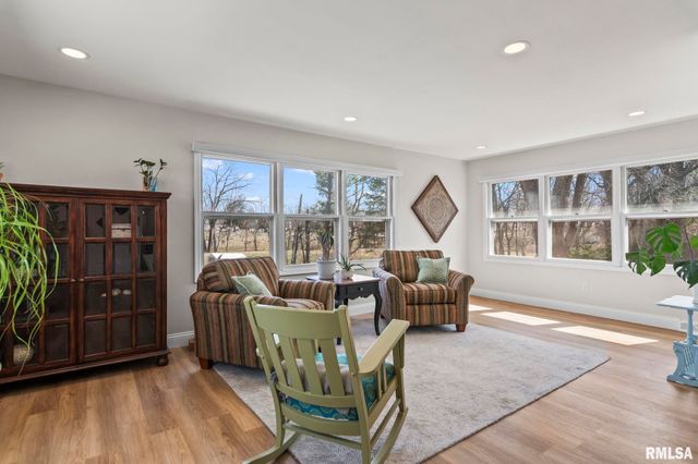 730 W WALNUT Street, Chatham, IL 62629