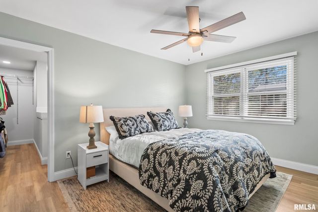 730 W WALNUT Street, Chatham, IL 62629