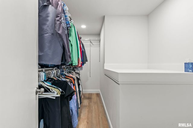 730 W WALNUT Street, Chatham, IL 62629