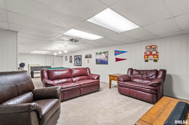 730 W WALNUT Street, Chatham, IL 62629