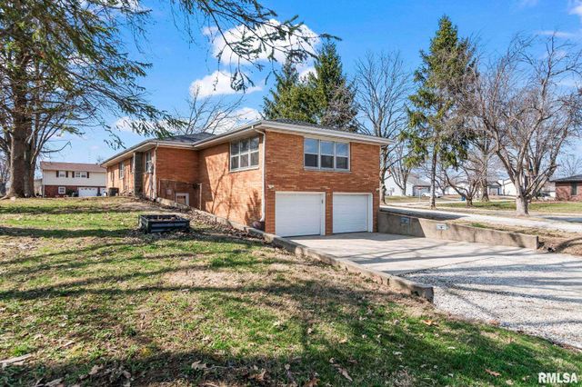 730 W WALNUT Street, Chatham, IL 62629