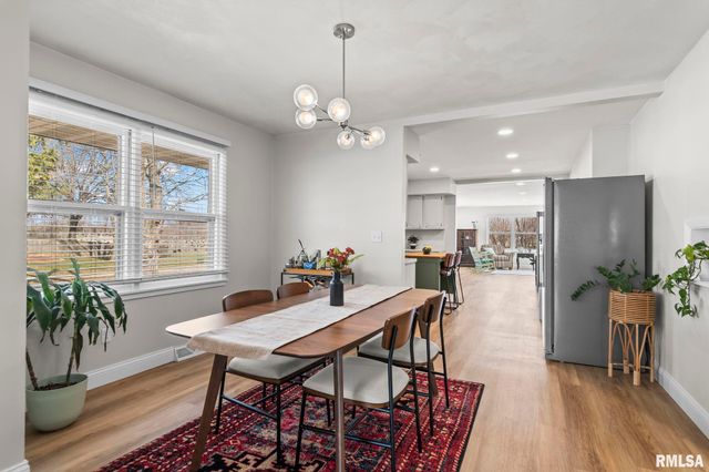 730 W WALNUT Street, Chatham, IL 62629