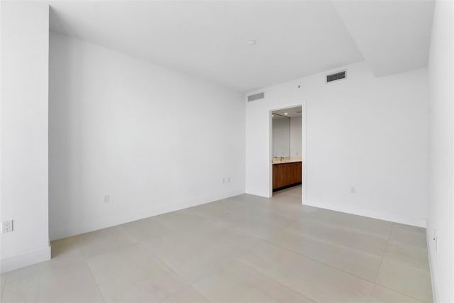 153 Seabreeze Boulevard 1203, Fort Lauderdale, FL 33304