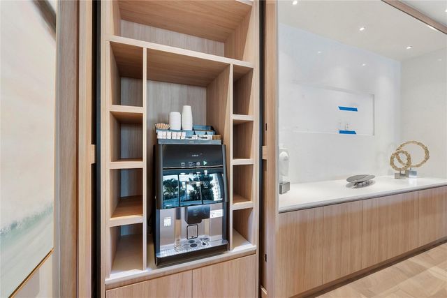 153 Seabreeze Boulevard 1203, Fort Lauderdale, FL 33304