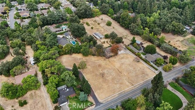 875 El Monte Avenue, Chico, CA 95928