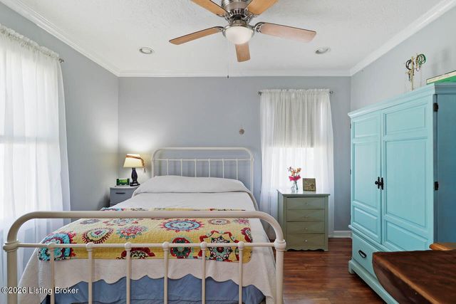 1357 Trinity Park Dr, Louisville, KY 40213