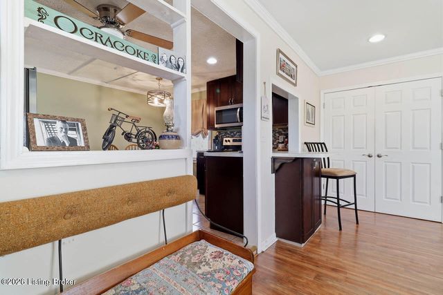 1357 Trinity Park Dr, Louisville, KY 40213