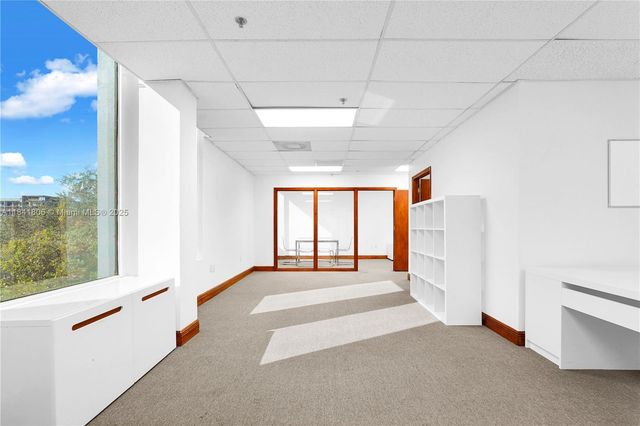 12550 Biscayne Blvd 304B, North Miami, FL 33181