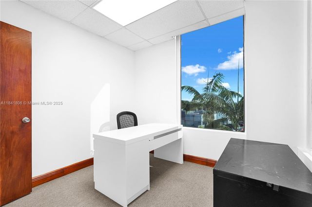 12550 Biscayne Blvd 304B, North Miami, FL 33181