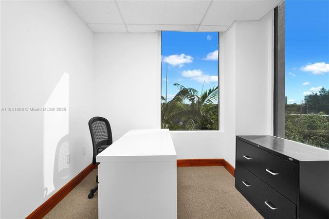 12550 Biscayne Blvd 304B, North Miami, FL 33181