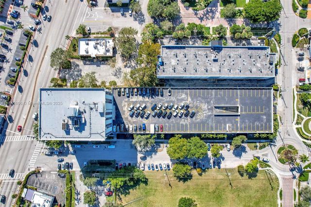 12550 Biscayne Blvd 304B, North Miami, FL 33181