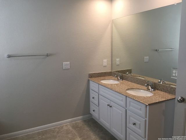 10430 Legacy Cove, San Antonio, TX 78240