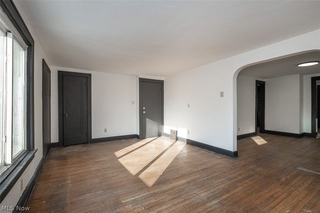 7610 Dearborn Avenue, Cleveland, OH 44102