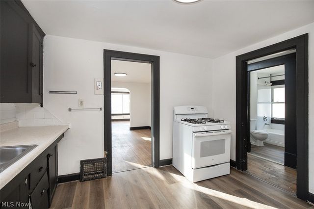 7610 Dearborn Avenue, Cleveland, OH 44102