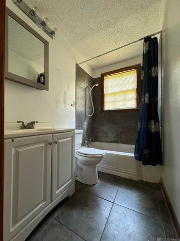 1974 Rhodes Ave, Baton Rouge, LA 70802