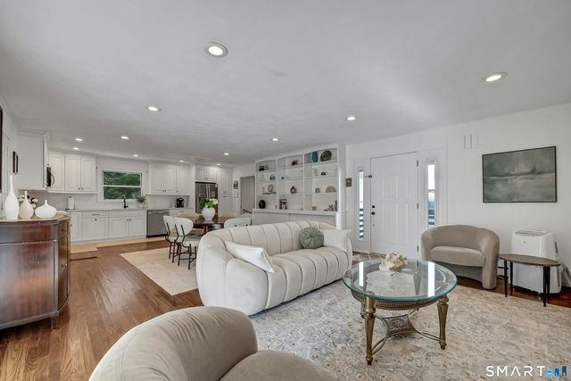 192 Barclay Drive, Stamford, CT 06903