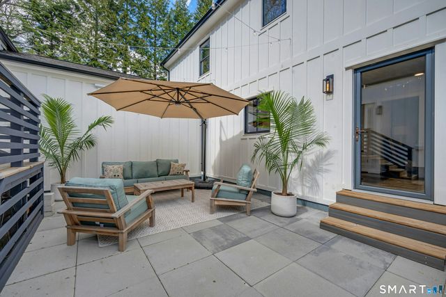 192 Barclay Drive, Stamford, CT 06903