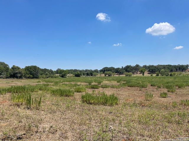 3505 COUNTY ROAD 476, Nixon, TX 78140