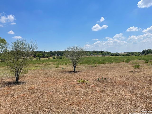 3505 COUNTY ROAD 476, Nixon, TX 78140