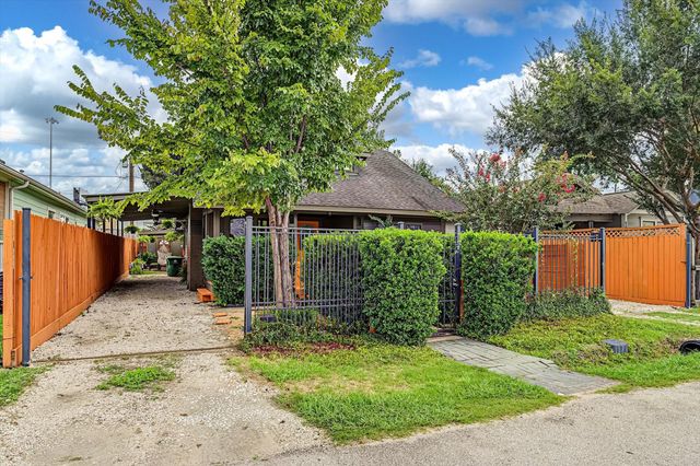 606 Vincent Street, Houston, TX 77009