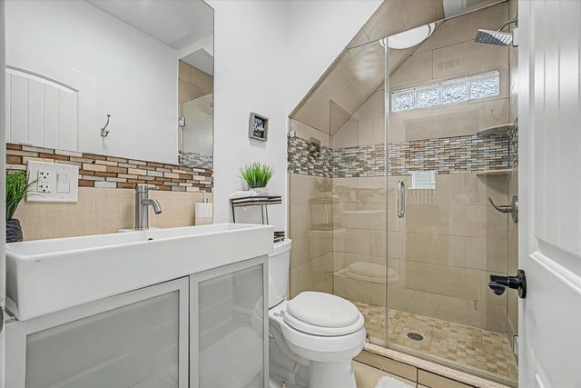 606 Vincent Street, Houston, TX 77009