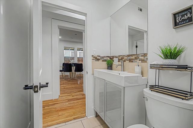 606 Vincent Street, Houston, TX 77009