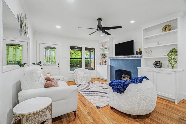 606 Vincent Street, Houston, TX 77009