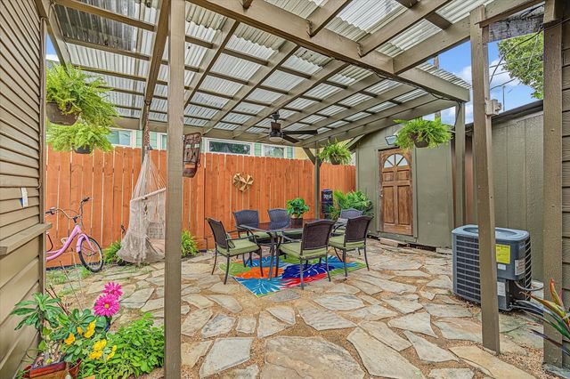 606 Vincent Street, Houston, TX 77009