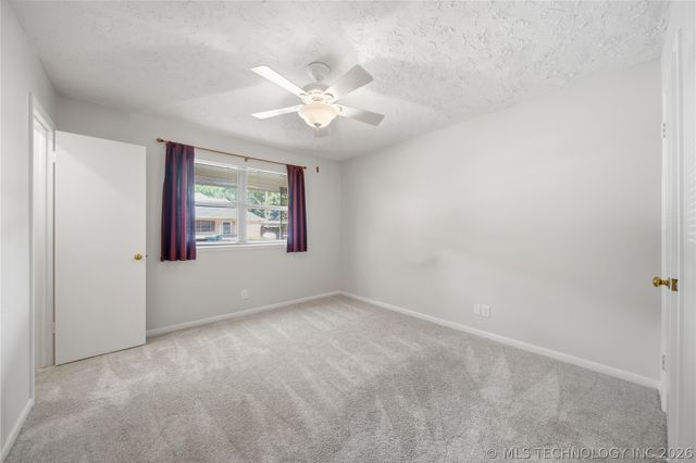 5615 S Newport Avenue 5615, Tulsa, OK 74105