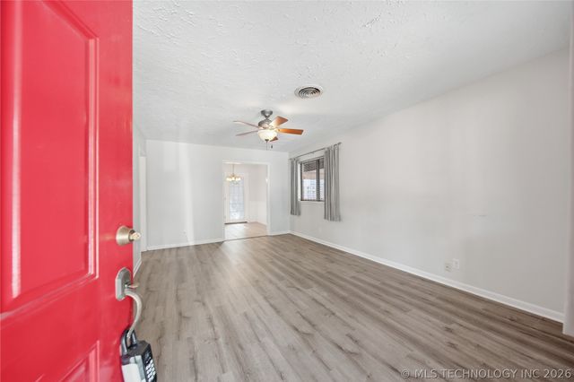 5615 S Newport Avenue 5615, Tulsa, OK 74105