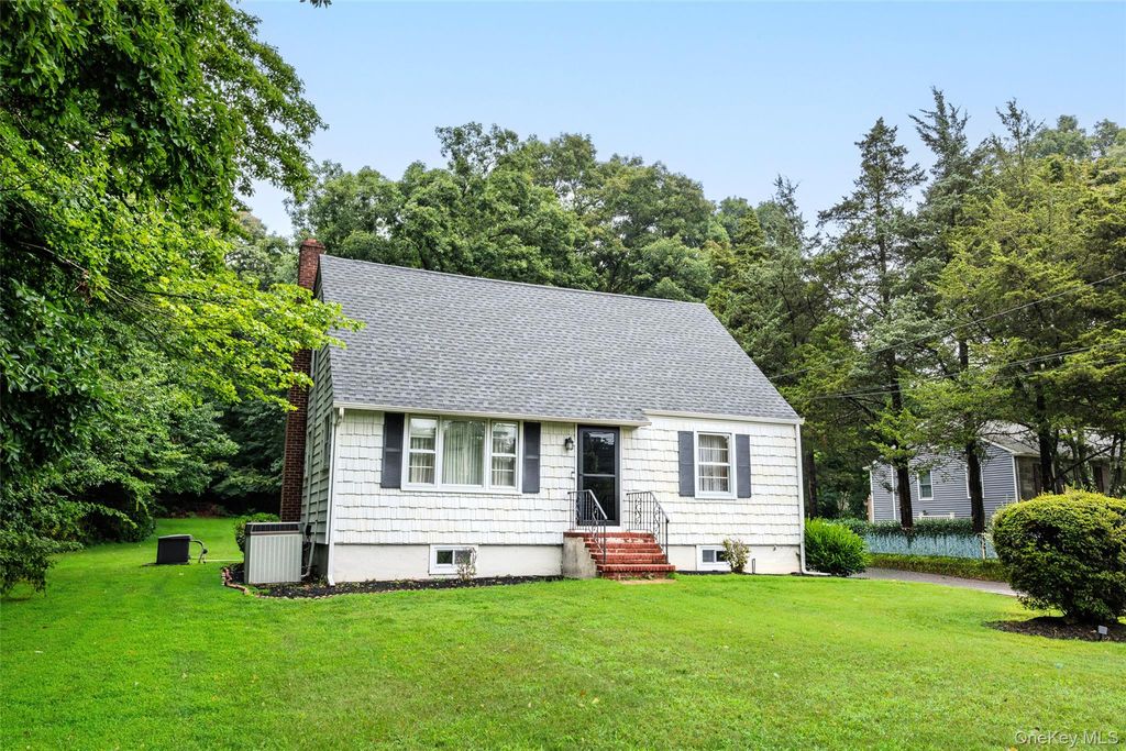 99 Warner Road, Huntington, NY 11743 — photo 5