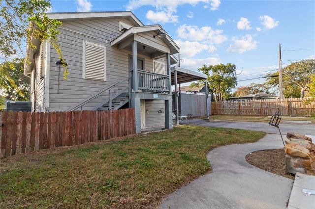 2519 46th Street, Galveston, TX 77551