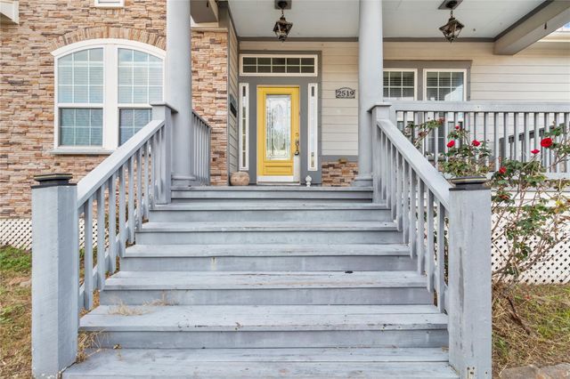 2519 46th Street, Galveston, TX 77551