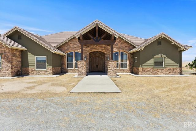 340 Amberhill Lane, Bakersfield, CA 93308