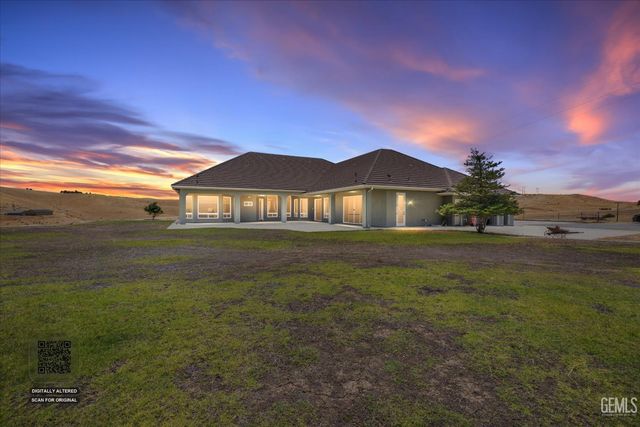 340 Amberhill Lane, Bakersfield, CA 93308