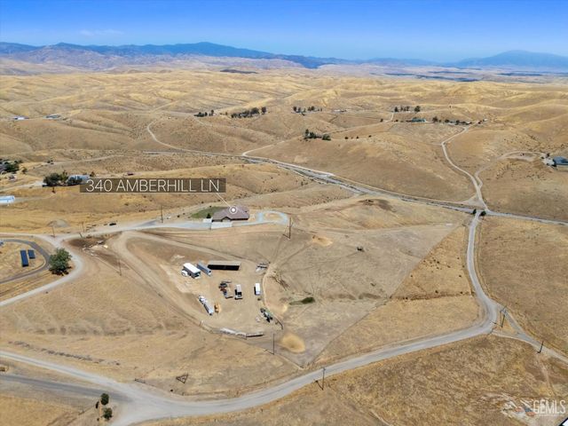 340 Amberhill Lane, Bakersfield, CA 93308