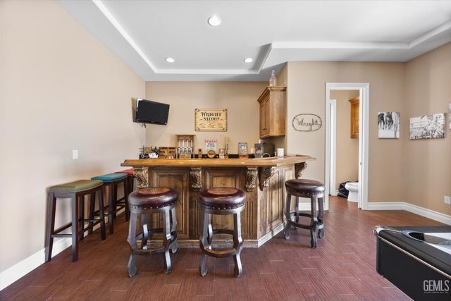 340 Amberhill Lane, Bakersfield, CA 93308