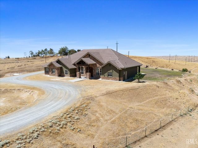 340 Amberhill Lane, Bakersfield, CA 93308