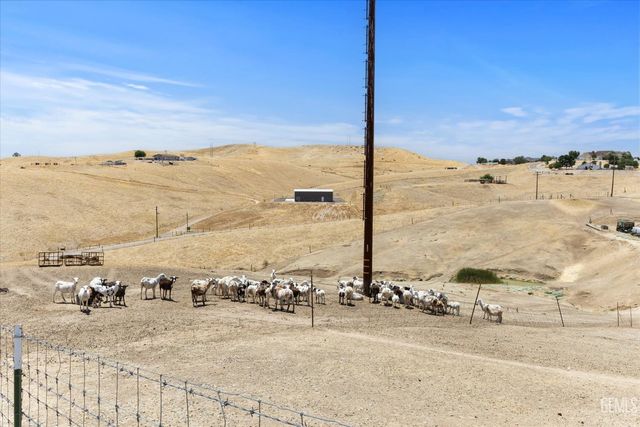 340 Amberhill Lane, Bakersfield, CA 93308