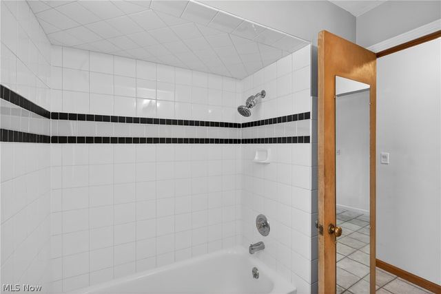 5814 Charles Avenue, Parma, OH 44129