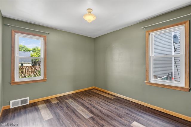 5814 Charles Avenue, Parma, OH 44129