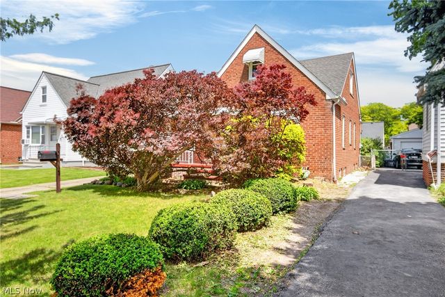 5814 Charles Avenue, Parma, OH 44129
