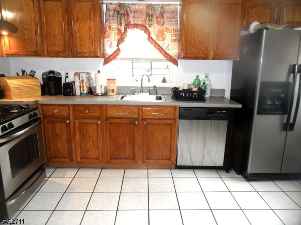 405 Chapman St, Irvington Twp., NJ 07111 — photo 4