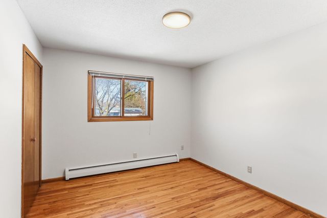 1335 15th Street W, Hastings, MN 55033