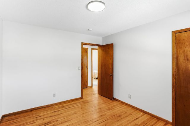 1335 15th Street W, Hastings, MN 55033