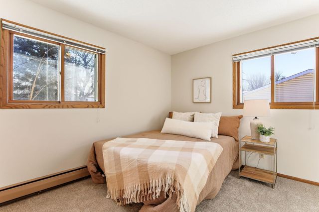 1335 15th Street W, Hastings, MN 55033